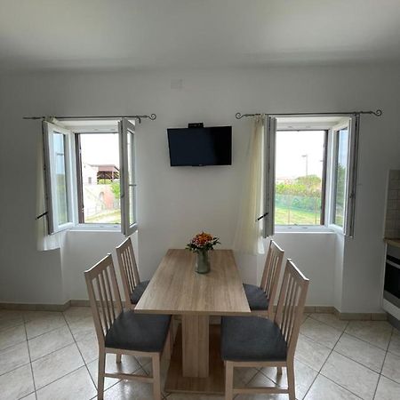 Ferienwohnung Accordi Lontani Nerezine Exterior foto