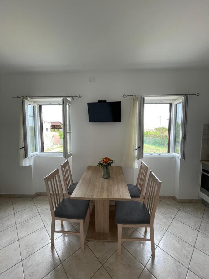 Ferienwohnung Accordi Lontani Nerezine Exterior foto