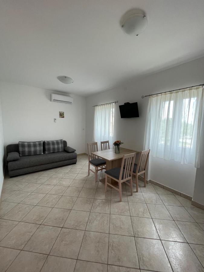 Ferienwohnung Accordi Lontani Nerezine Exterior foto