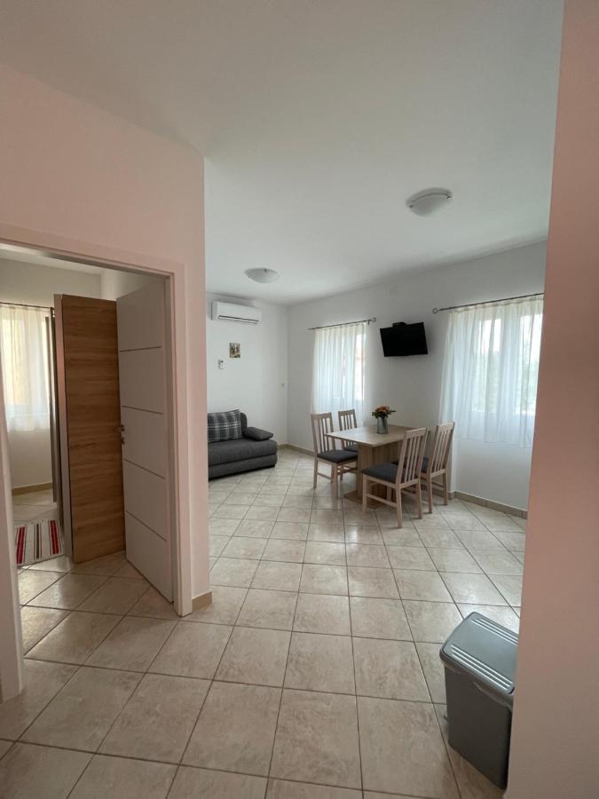 Ferienwohnung Accordi Lontani Nerezine Exterior foto