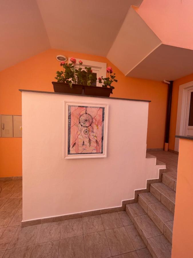 Ferienwohnung Accordi Lontani Nerezine Exterior foto